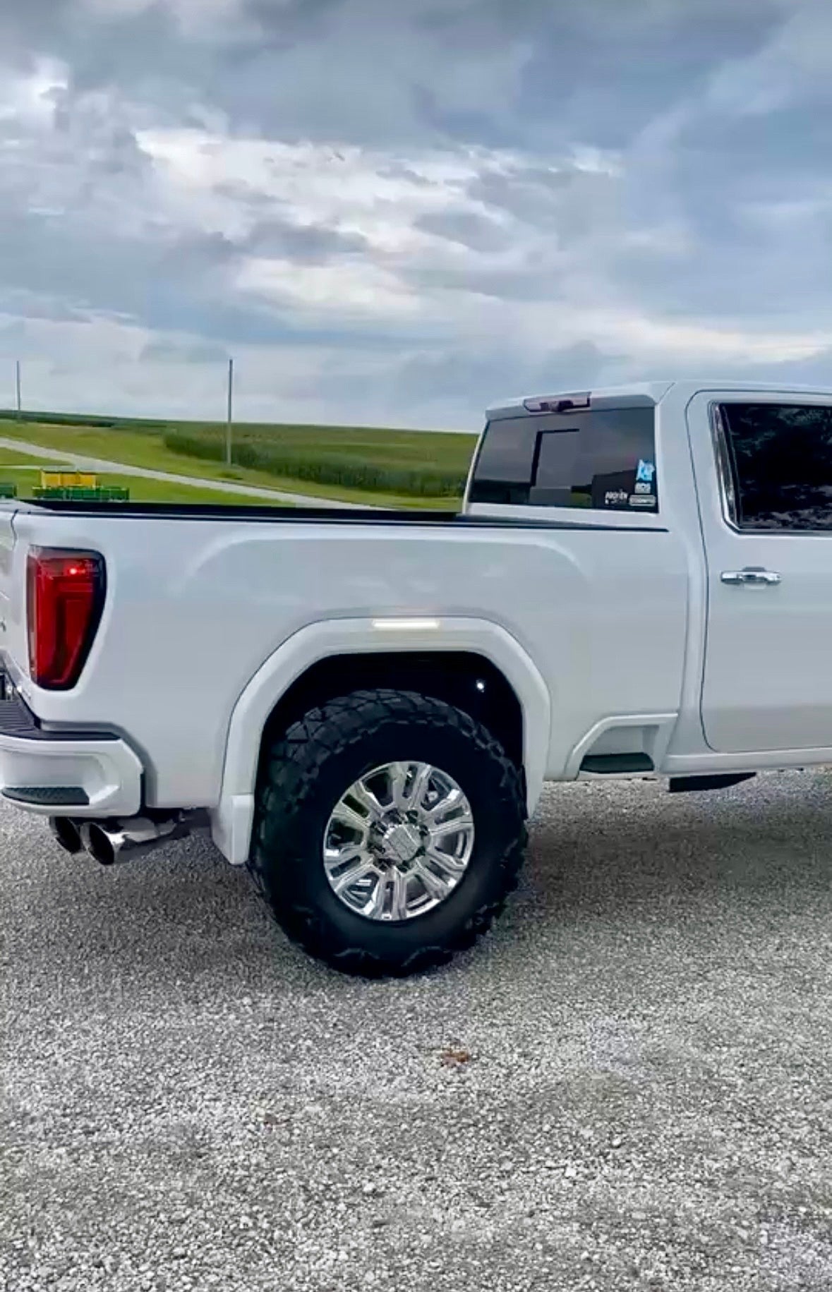 3.5” Inlet Dual Exhaust Tips